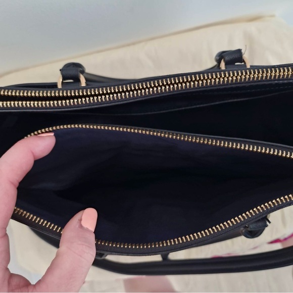 🖤 Tory Burch Tote Black🖤 - Picture 10 of 10